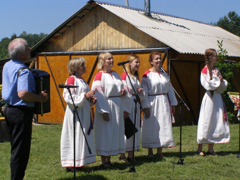 Деревенский праздник