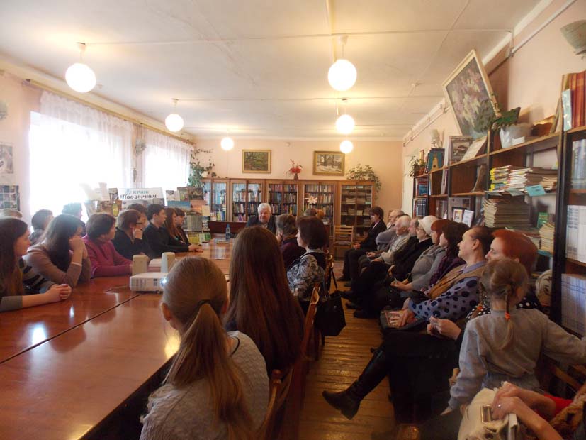 В районной библиотеке прошла презентация книги Евгения Богданова «Прописаны в Поозерье»