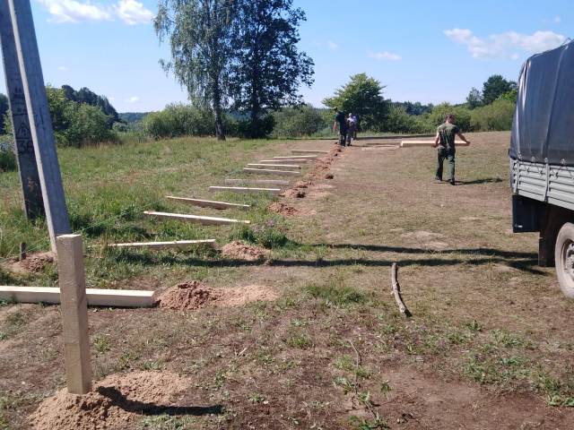 Установка ограждения на оз. Сапшо.